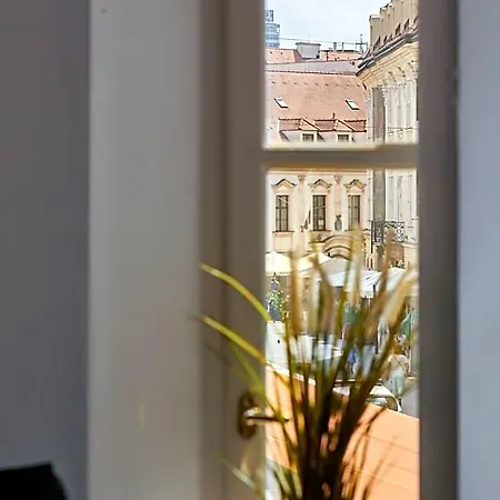 Aapartamentoos C1 3* 브라티슬라바